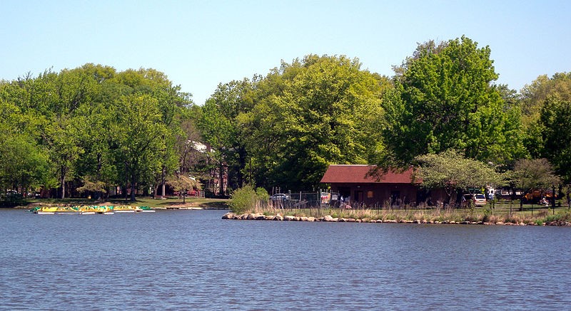 Boathouse at Warinanco Park in Union County 